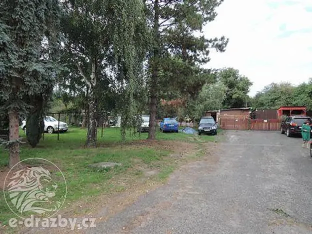 Dražba pozemku, Bitozeves, 834 m2