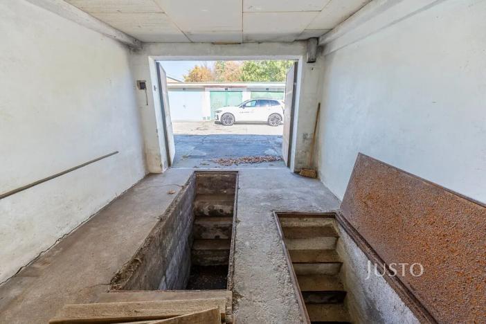 Prodej garáže, Uherské Hradiště, Za Alejí, 21 m2