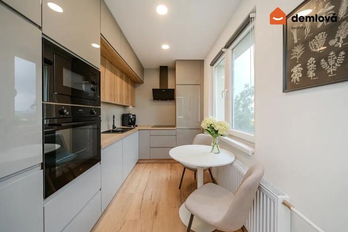 Prodej bytu 2+1, Karviná, V Aleji, 55 m2