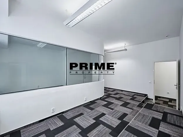 Pronájem kanceláře, Praha - Nové Město, Soukenická, 244 m2