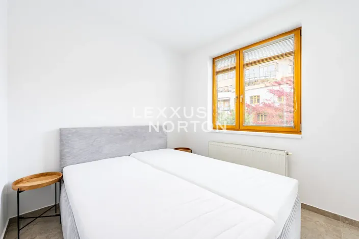 Pronájem bytu 2+kk, Praha - Košíře, Naskové, 60 m2