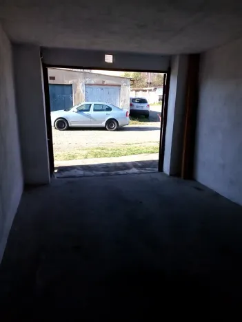 Prodej garáže, Praha - Zbraslav, Nad parkem, 19 m2