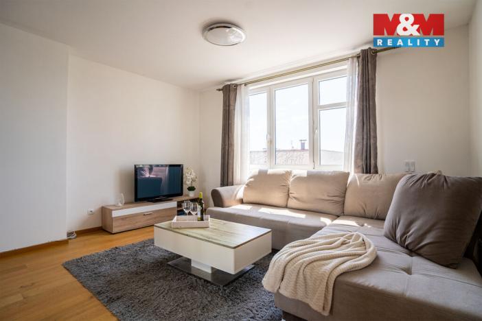 Pronájem bytu 1+kk, Pardubice - Zelené Předměstí, Smetanovo náměstí, 33 m2