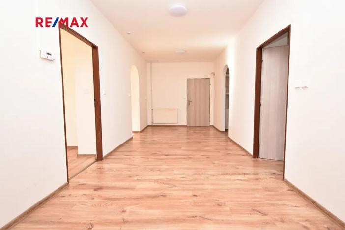 Prodej bytu 3+1, Otvovice, 192 m2