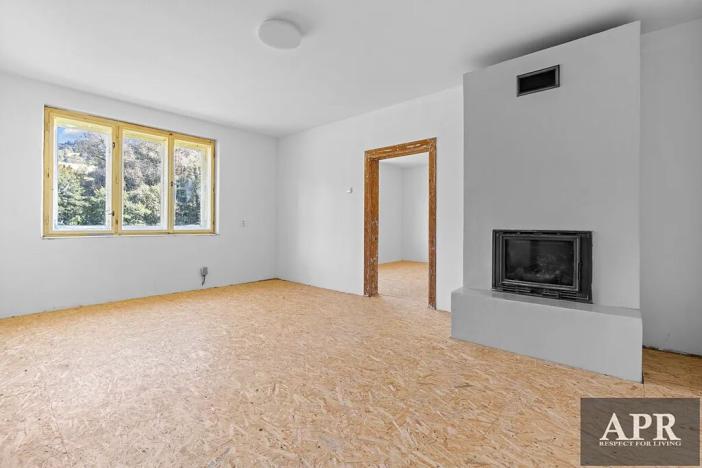 Prodej chalupy, Lopeník, 181 m2