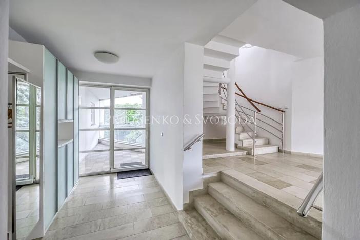 Prodej vícegeneračního domu, Křižanov, Benešovo náměstí, 530 m2