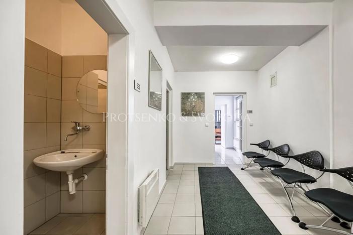 Prodej činžovního domu, Křižanov, Benešovo náměstí, 530 m2