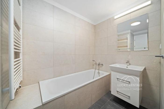 Pronájem bytu 2+kk, Praha - Chodov, Líbalova, 43 m2