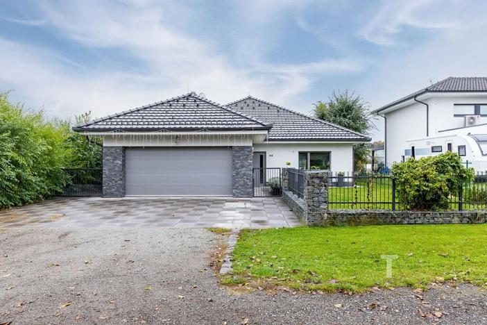 Prodej rodinného domu, Drnovice, 216 m2