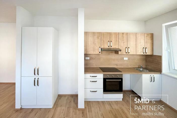 Prodej bytu 2+kk, Velim, Palackého, 52 m2