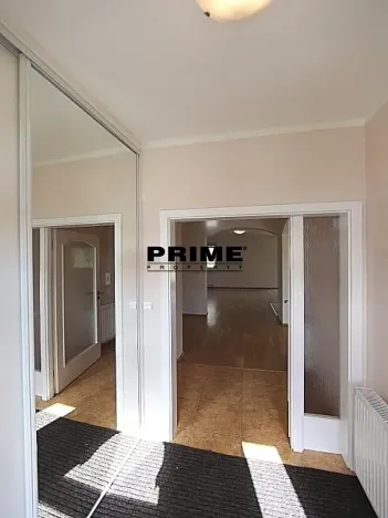 Pronájem rodinného domu, Průhonice, Pod Valem II., 400 m2