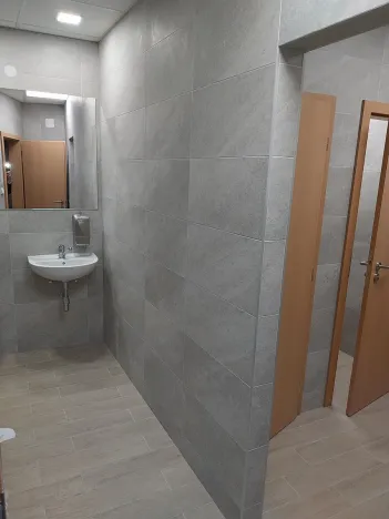 Pronájem kanceláře, Brno, Heršpická, 380 m2
