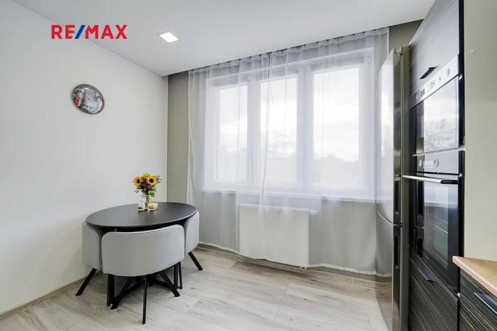 Prodej bytu 1+1, Chodová Planá, 35 m2