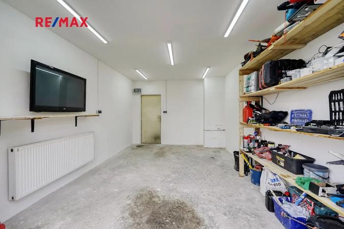 Prodej bytu 1+1, Chodová Planá, 35 m2