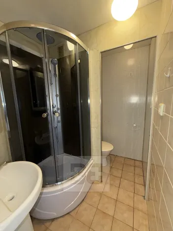 Pronájem bytu 2+kk, Karlovy Vary, Chomutovská, 38 m2