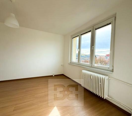 Pronájem bytu 2+kk, Karlovy Vary, Chomutovská, 38 m2