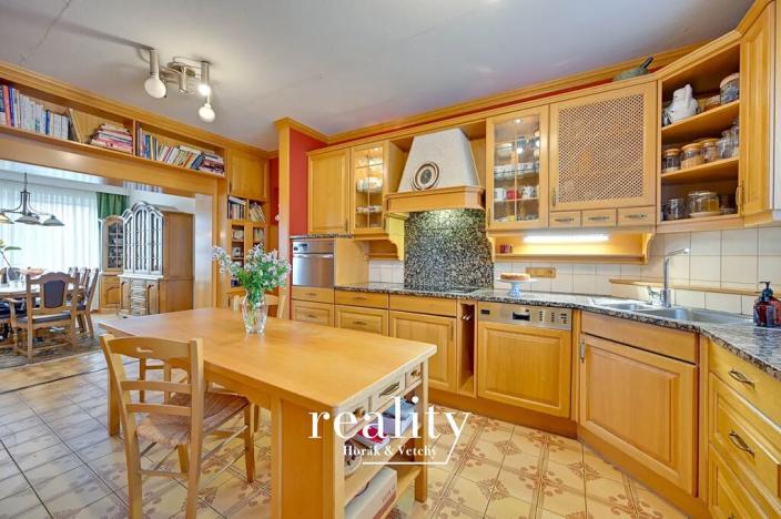Prodej rodinného domu, Hodonice, U Pošty, 480 m2