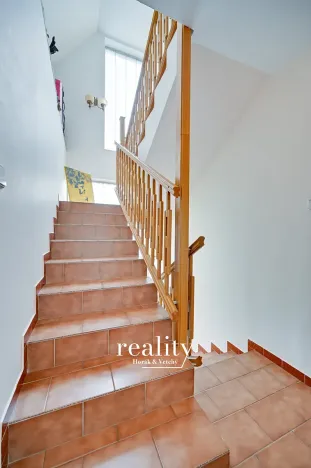Prodej rodinného domu, Hodonice, U Pošty, 480 m2