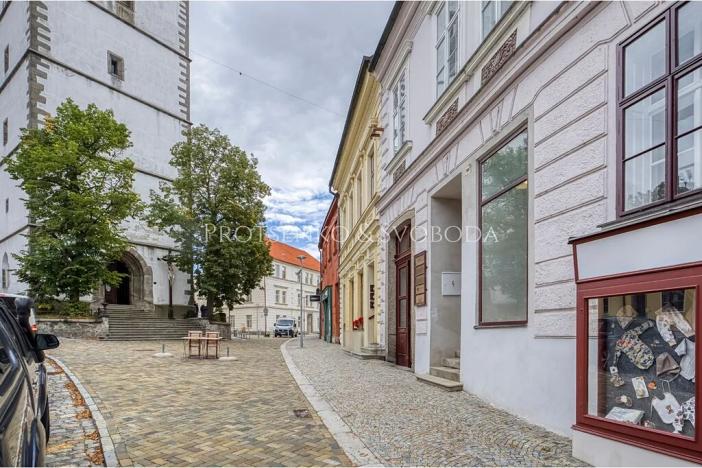 Pronájem kanceláře, Třebíč, Hasskova, 127 m2