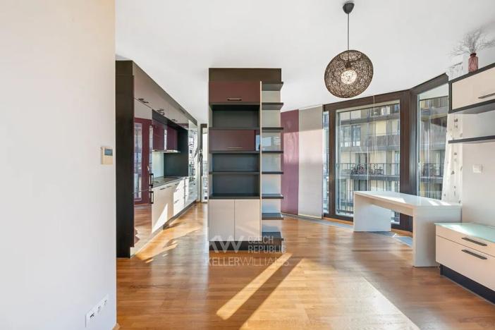 Pronájem bytu 2+kk, Praha - Žižkov, Pitterova, 77 m2