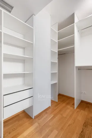 Pronájem bytu 2+kk, Praha - Žižkov, Pitterova, 77 m2