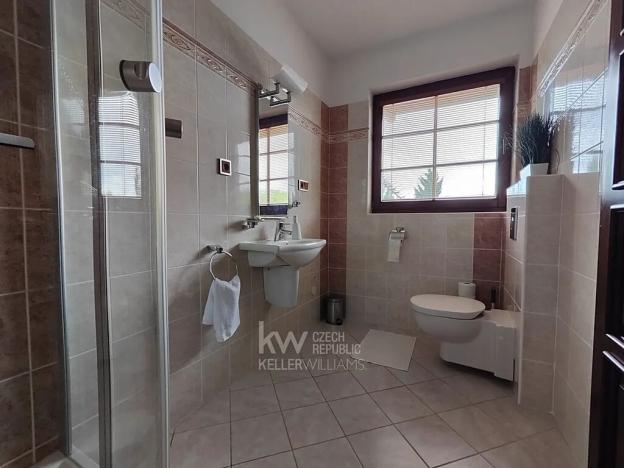 Pronájem rodinného domu, Opolany, 155 m2