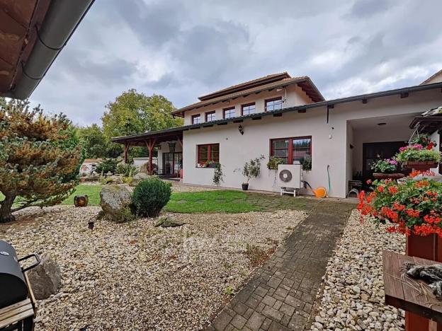 Pronájem rodinného domu, Opolany, 155 m2