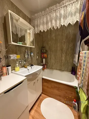 Prodej bytu 2+kk, Praha - Horní Měcholupy, Veronské nám., 45 m2