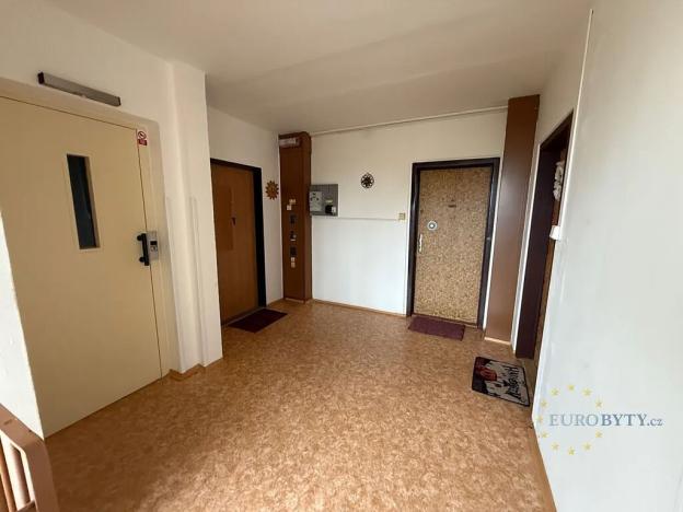 Prodej bytu 2+kk, Praha - Horní Měcholupy, Veronské nám., 45 m2