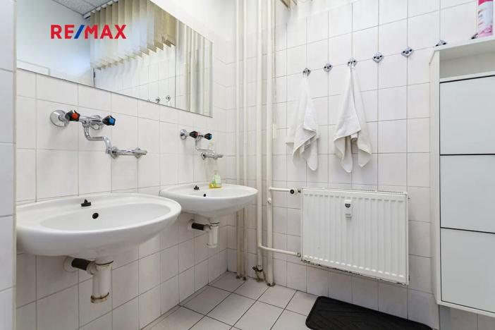 Pronájem ordinace, Praha - Nusle, Hradeckých, 39 m2