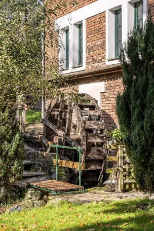 Prodej komerční nemovitosti, Stříbrná Skalice, 1700 m2