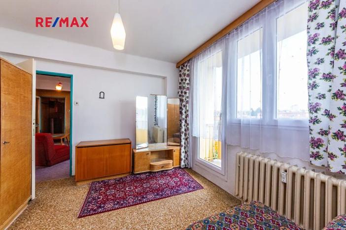 Prodej bytu 3+1, Praha - Modřany, U zastávky, 57 m2