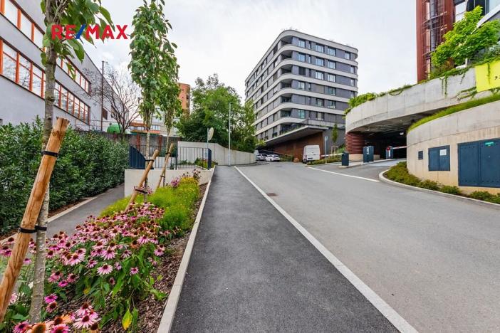 Prodej bytu 2+kk, Praha - Radlice, U Komína, 53 m2