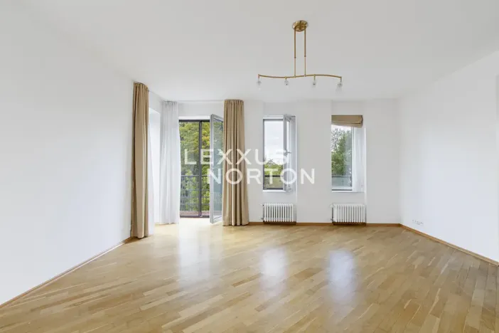 Prodej bytu 6+kk a větší, Praha - Bubeneč, Rooseveltova, 386 m2