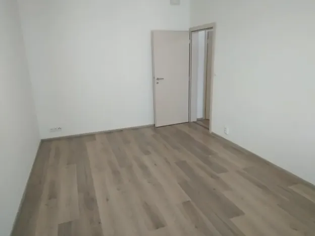 Prodej kanceláře, Praha - Vysočany, Čerpadlová, 57 m2