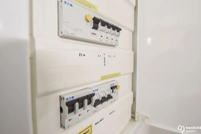 Pronájem garáže, Olomouc, U cukrovaru, 15 m2