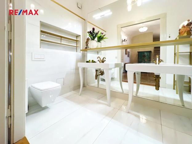 Prodej atypického bytu, Praha - Smíchov, Dienzenhoferovy sady, 119 m2