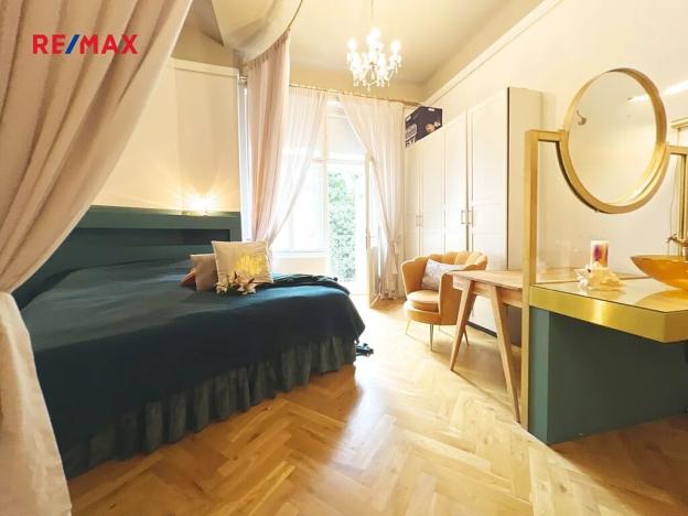 Prodej atypického bytu, Praha - Smíchov, Dienzenhoferovy sady, 119 m2