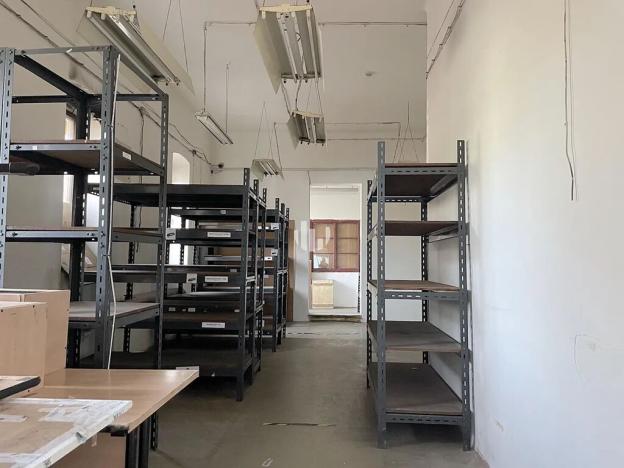 Pronájem obchodního prostoru, Praha - Hrdlořezy, Českobrodská, 300 m2