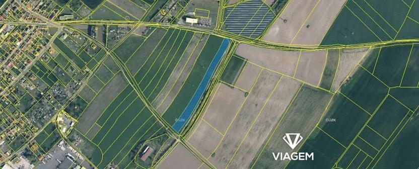 Prodej podílu pole, Mělník, 2045 m2