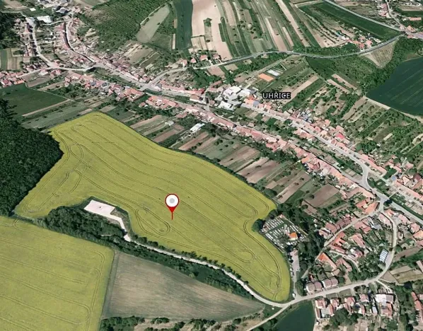 Prodej podílu pole, Uhřice, 225 m2