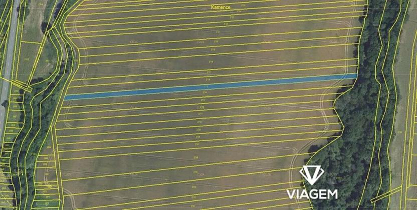 Prodej podílu pole, Labuty, 565 m2