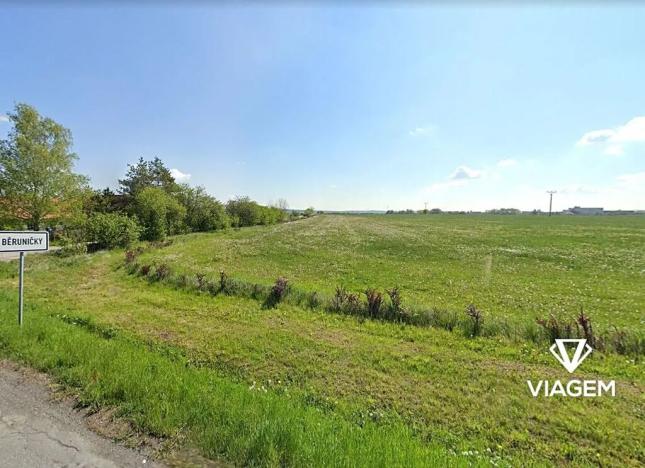 Prodej podílu pole, Běrunice, 721 m2