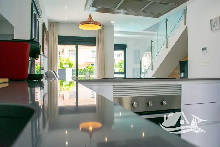 Prodej vily, Torrevieja, Španělsko, 95 m2