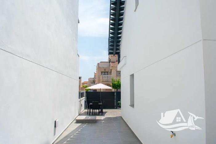Prodej vily, Torrevieja, Španělsko, 95 m2