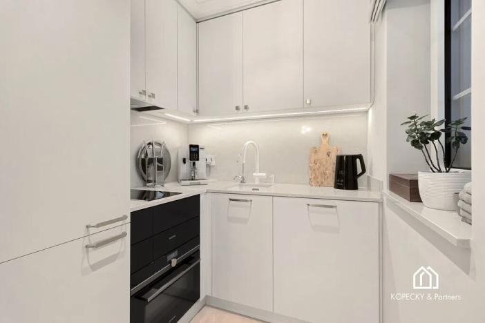 Prodej rodinného domu, Přezletice, Čakovická, 405 m2