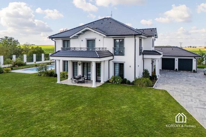 Prodej rodinného domu, Přezletice, Čakovická, 405 m2