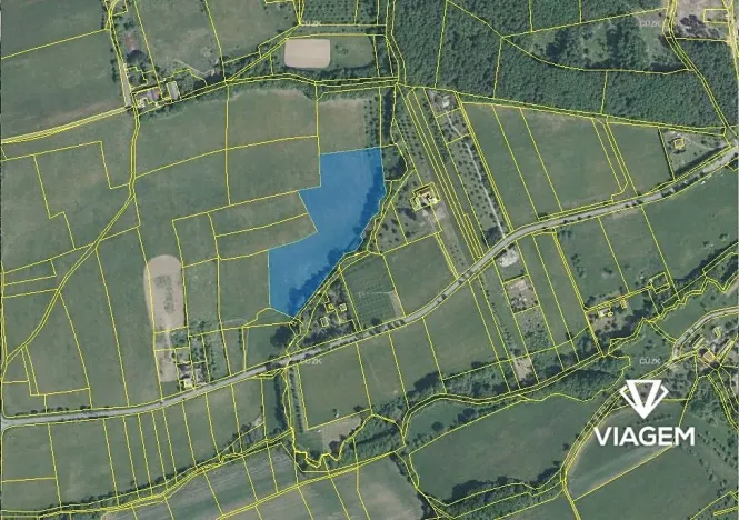 Prodej podílu pole, Březůvky, 1210 m2