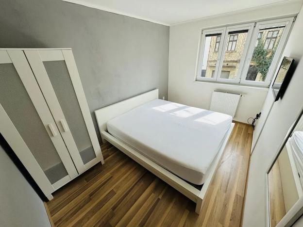 Pronájem bytu 3+kk, Brno, Valchařská, 68 m2