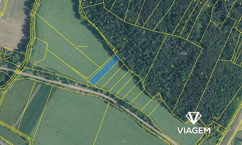 Prodej podílu pole, Hradčany, 665 m2